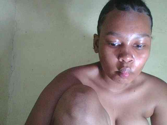 Triida Live Webcam on BongaCams