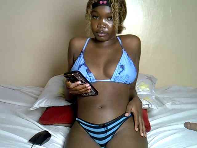 PetitteBunny PetitteBunny