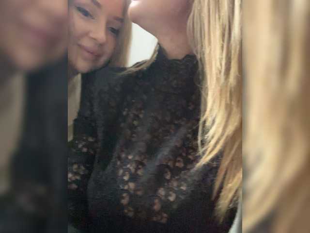 sweetmonaco's BongaCams show and profile