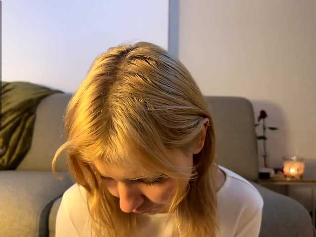 NaomiRosy's BongaCams show and profile