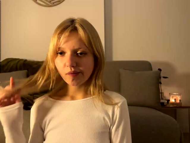 NaomiRosy's BongaCams show and profile