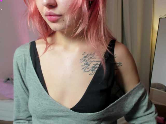 NaomiRosy's BongaCams show and profile