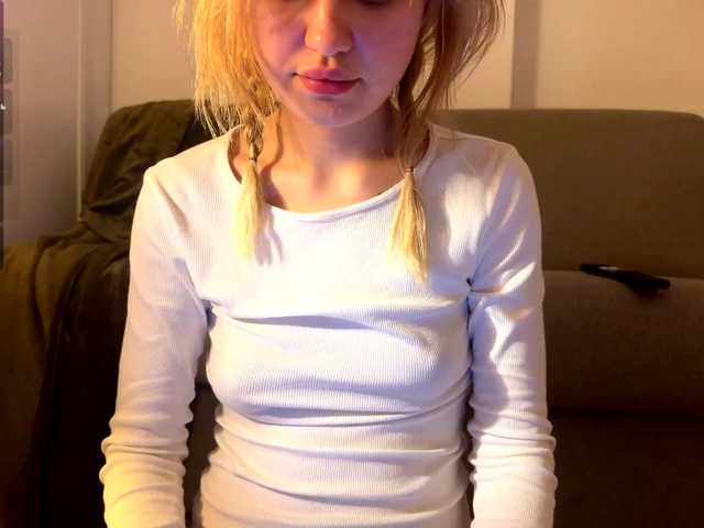 NaomiRosy's BongaCams show and profile