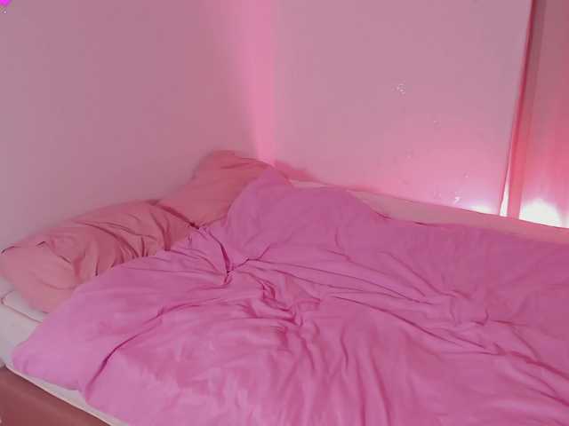 NaomiRosy's BongaCams show and profile