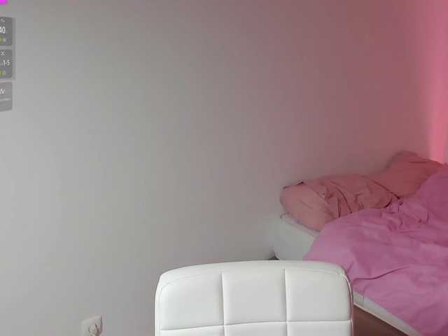 NaomiRosy's BongaCams show and profile