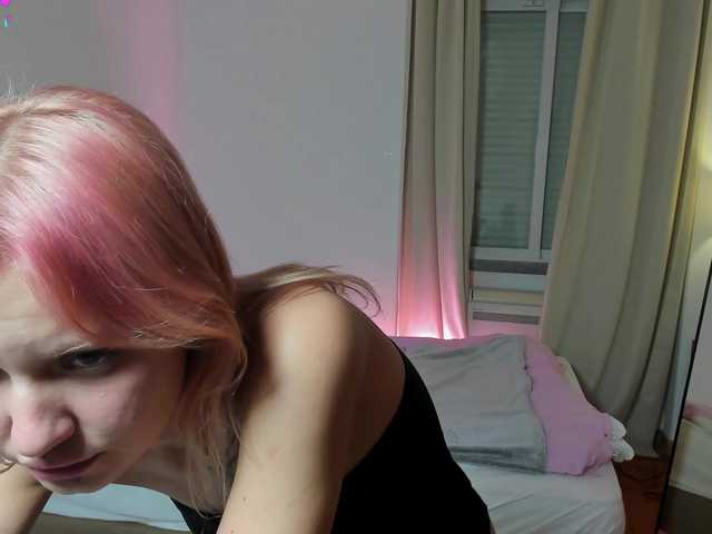 NaomiRosy's BongaCams show and profile