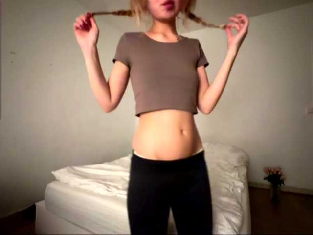 NaomiRosy's BongaCams show and profile