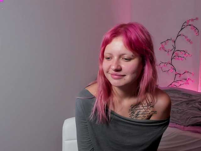 NaomiRosy's BongaCams show and profile