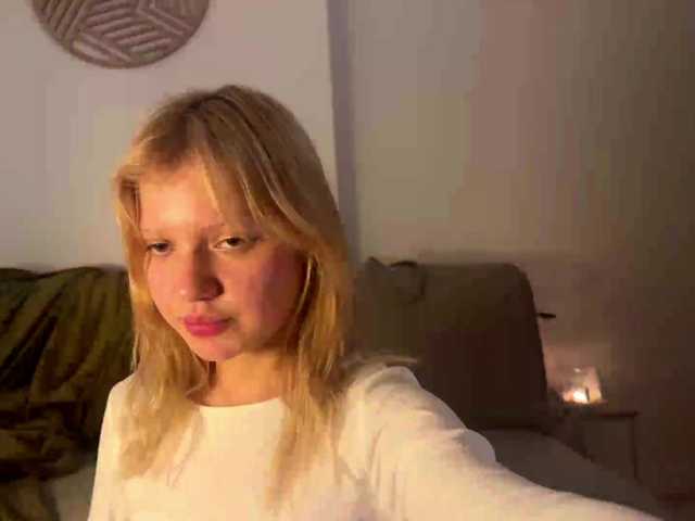 NaomiRosy's BongaCams show and profile