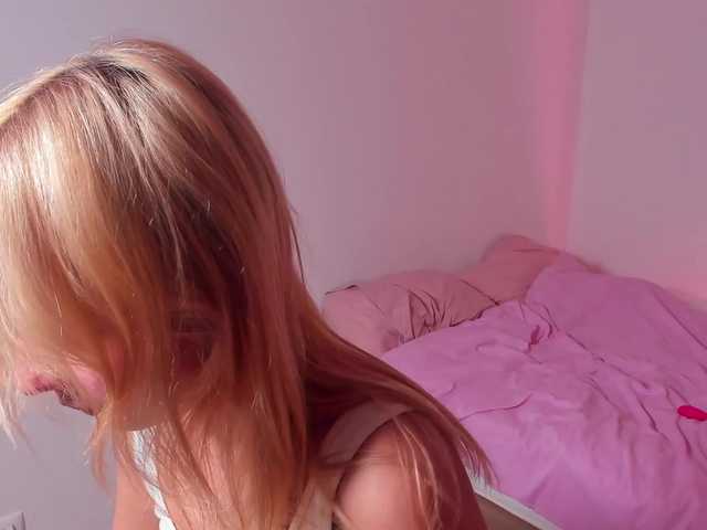 NaomiRosy's BongaCams show and profile