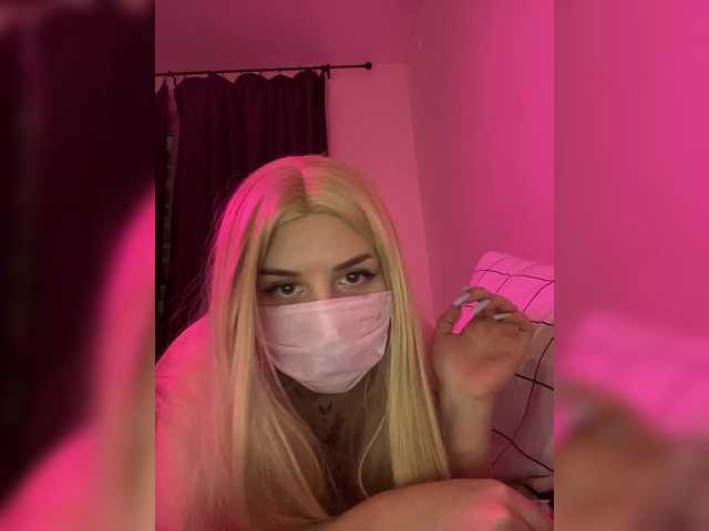 Karishub01's BongaCams show and profile