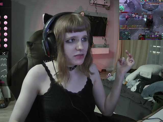 rinichkaa's BongaCams show and profile