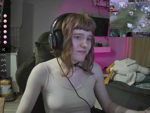 rinichkaa's BongaCams show and profile