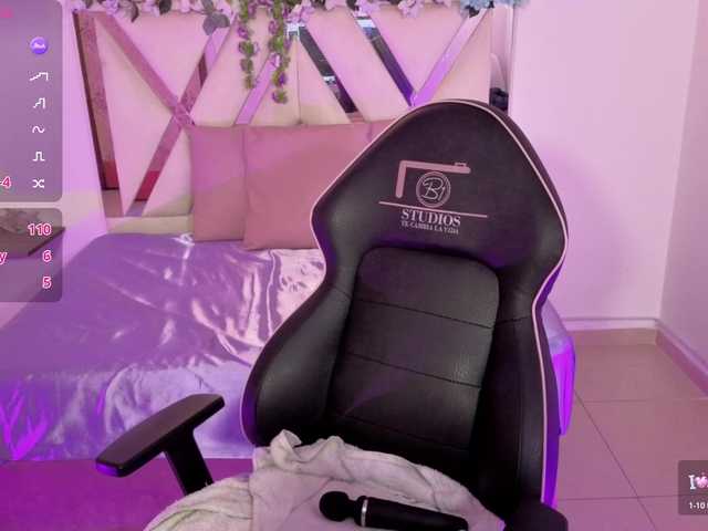 le modèle NEFTIS-TAY est en webcam porno dans un show sur le site bongacams, il possède les tags suivants: Latino/Hispanic,Brunette,Trimmed