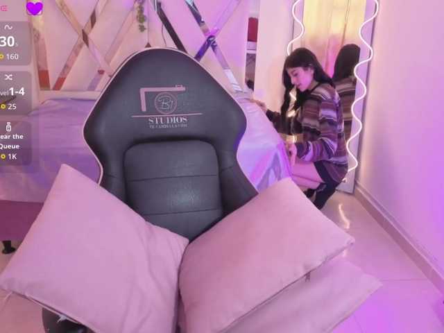 NEFTIS-TAY's BongaCams show and profile