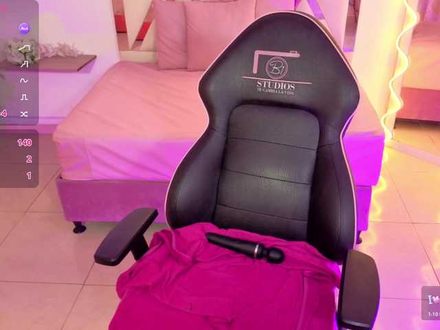 NEFTIS-TAY's BongaCams show and profile