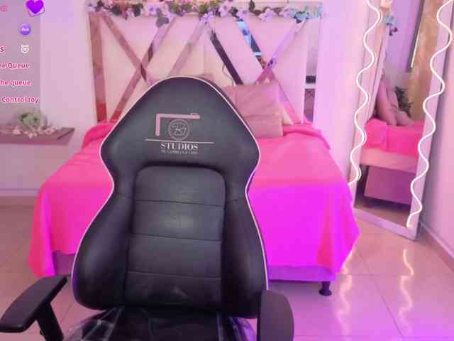 NEFTIS-TAY Live Webcam on BongaCams