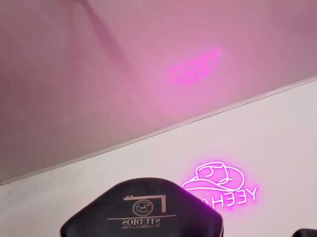 MAHYRA-TAY's BongaCams show and profile