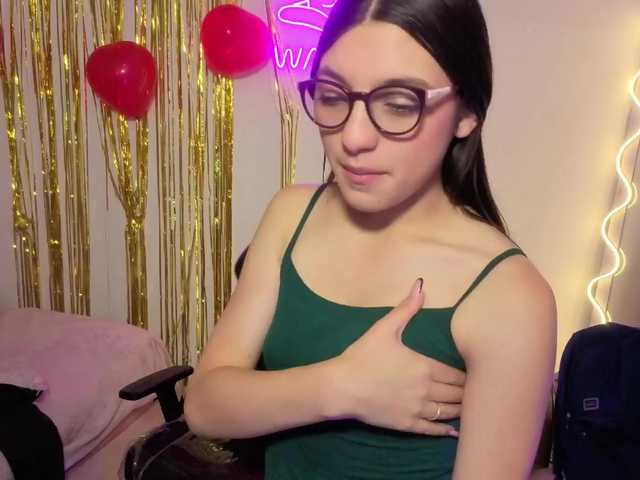 MAHYRA-TAY's BongaCams show and profile