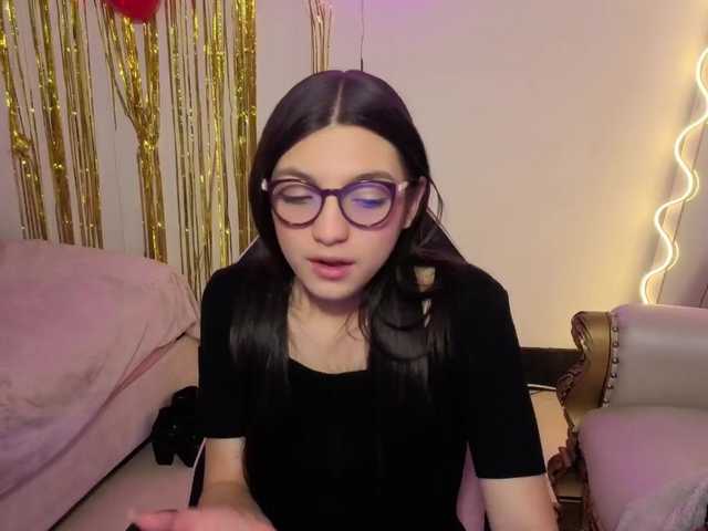 MAHYRA-TAY's BongaCams show and profile