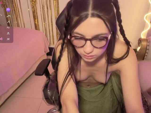 MAHYRA-TAY MAHYRA-TAY