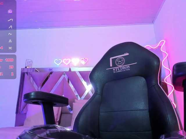 RIO-TAY1's BongaCams show and profile