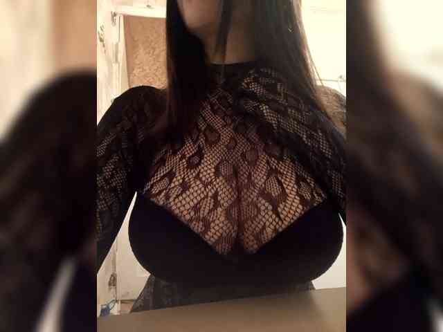 Tanychka-Lovely-... Live Webcam on BongaCams