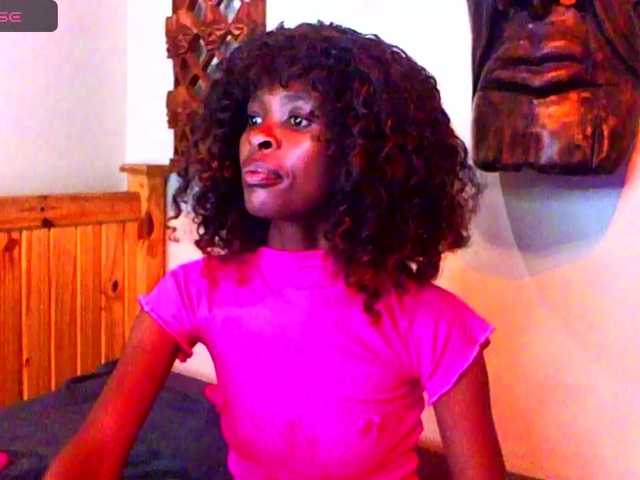 Natussi's BongaCams show and profile