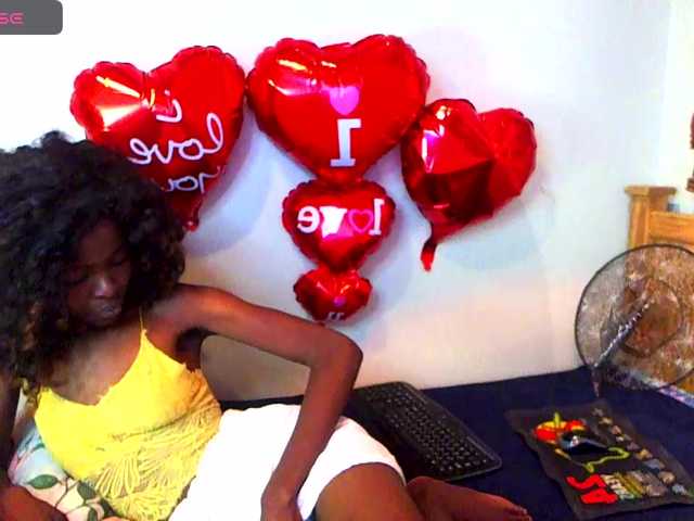 BongaCams Natussi is Freechat Natussi — 50 tokens to take tishirtt off 100 for both