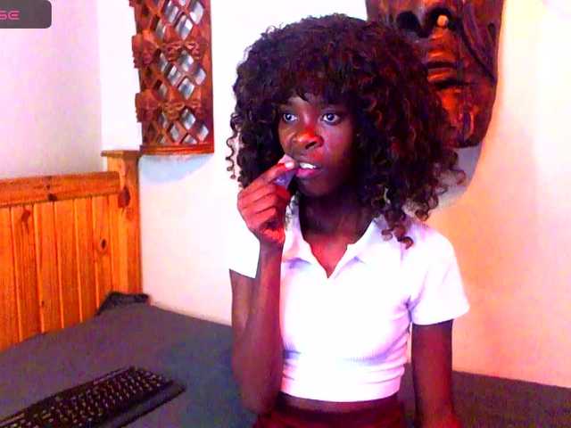 Natussi's BongaCams show and profile