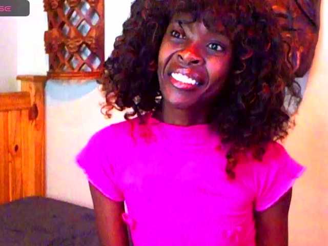 Natussi's BongaCams show and profile