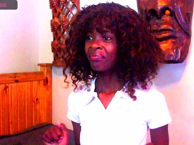 Natussi's BongaCams show and profile