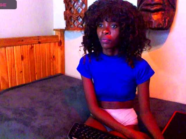 Natussi's BongaCams show and profile