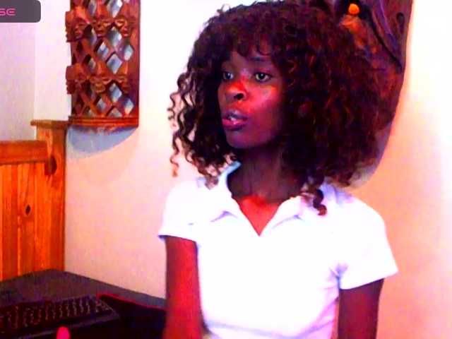 Natussi's BongaCams show and profile