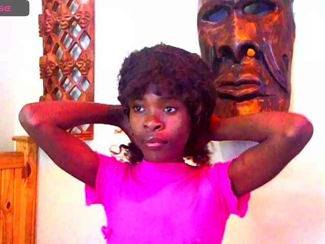 Natussi's BongaCams show and profile