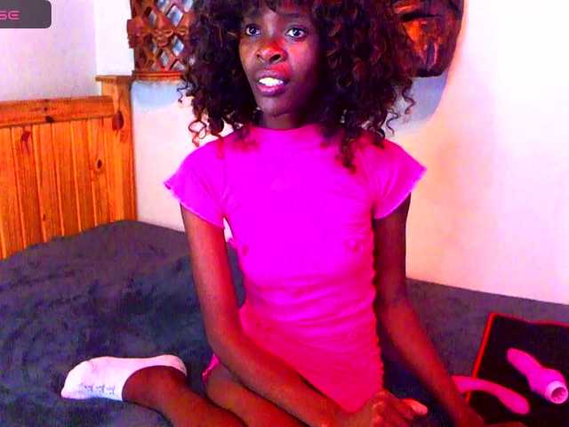 Natussi's BongaCams show and profile