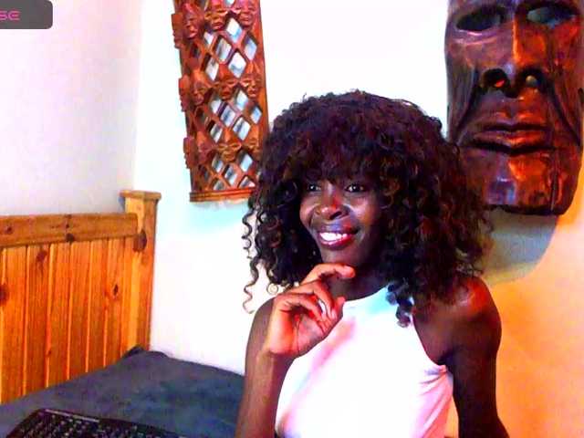 Natussi's BongaCams show and profile