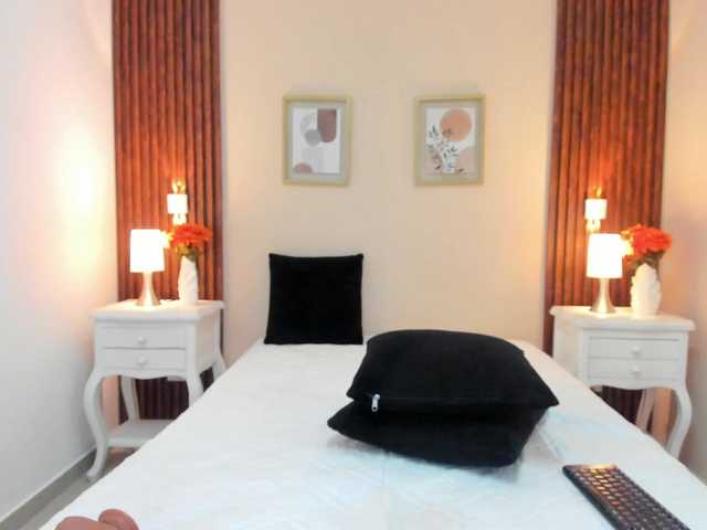 Chloebrunnie Live Cam on BongaCams