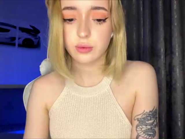 LeliaSanda — Pm - 5tks Grab tits - 10tks Full naked in pvt for 200tks Goal : Stay doggy @remain 