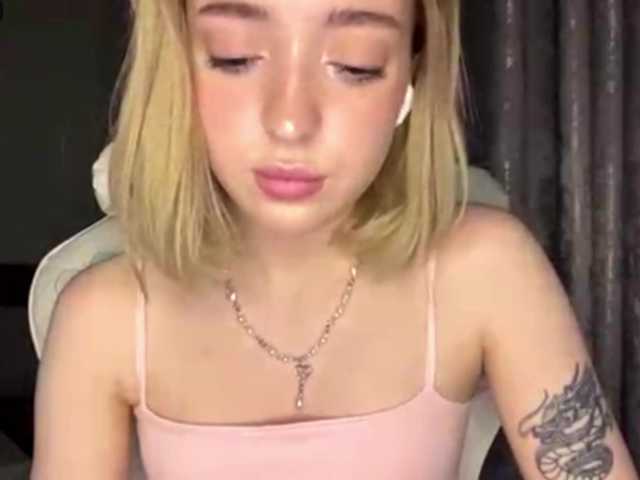 LeliaSanda — Pm - 5tks Grab tits - 10tks Full naked in pvt for 200tks Goal : Stay doggy @remain 