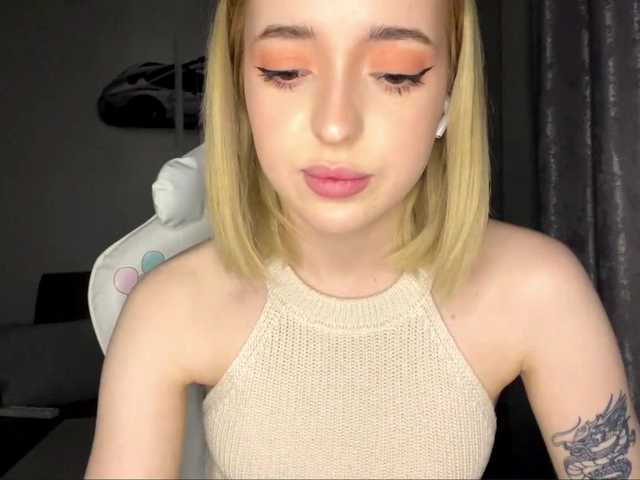 LeliaSanda's BongaCams show and profile