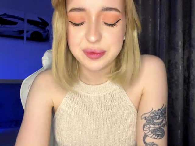 LeliaSanda's BongaCams show and profile