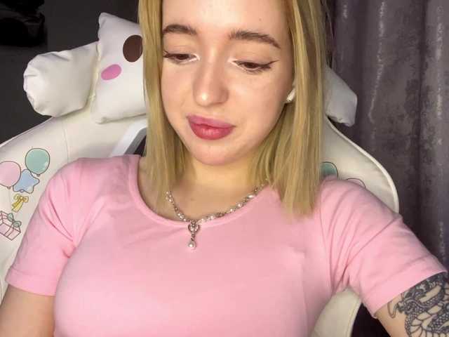 LeliaSanda – webcam model profile photo