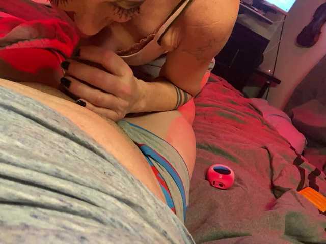 KinkyCaliCpl from BongaCams is Freechat