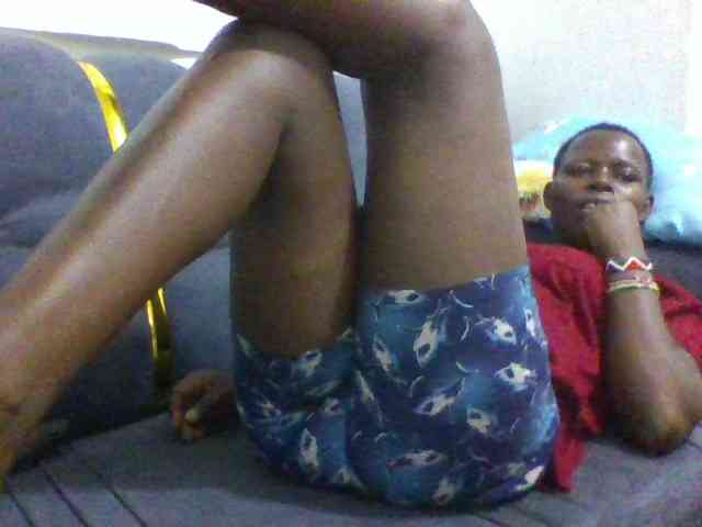 Freakylittlemiss... Live Webcam on BongaCams