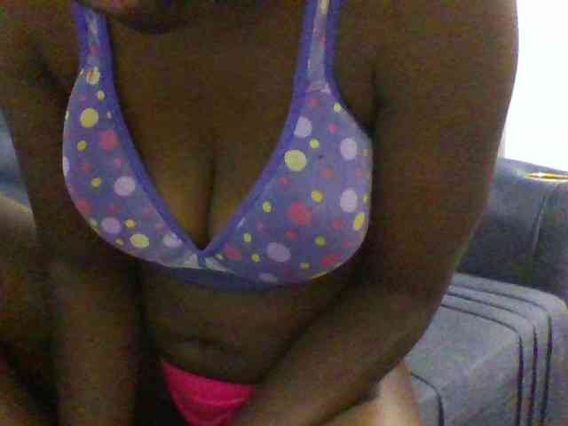 Freakylittlemissy webcam