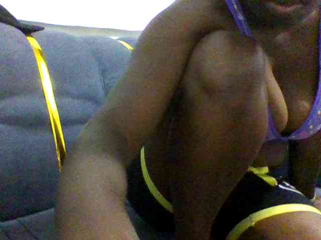 Freakylittlemissy webcam