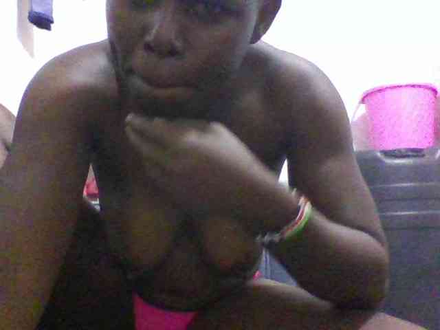 Freakylittlemissy webcam