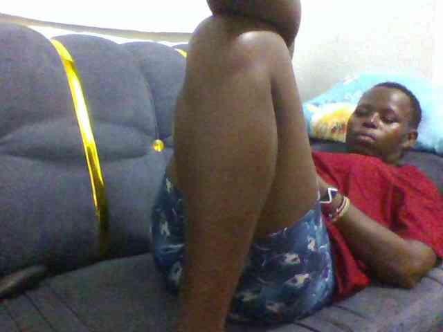 Freakylittlemiss... Live Webcam on BongaCams