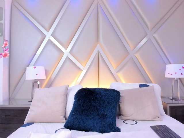 DakotaWings — Tiny and flirty, I love teasing, dancing, and making you smile  BLOW JOB + CUM SHOW AT  @remain